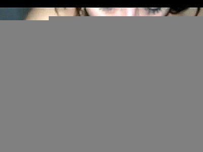 Point de vue interracial : pipe à gorge profonde avec une pute coquine.