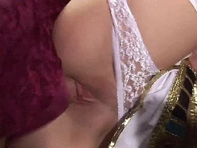 Ce n'est évidemment pas la parodie XXX d'Une nuit au musée.