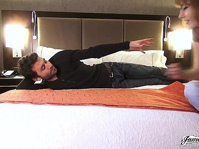 Rose Chief aime les câlins et la baise