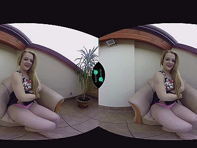 Alex Ginger est une fille que vous aimerez avoir autour de vous.