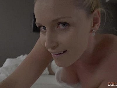 Kathia Nobili - Branlette tabou de votre point de vue