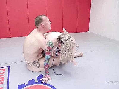 Kaiia Eve vs Eric Dikkerson - Est-ce que Petite Babe peut émerger...