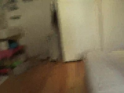 Elle l'allume dans la voiture et se fait baiser chez lui