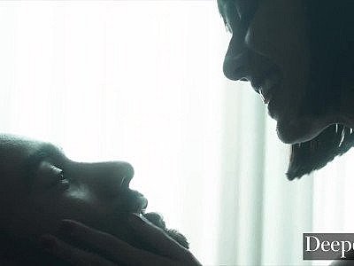 Plus profond. Janice Griffiths veille à ce que personne ne manque à l'appel.