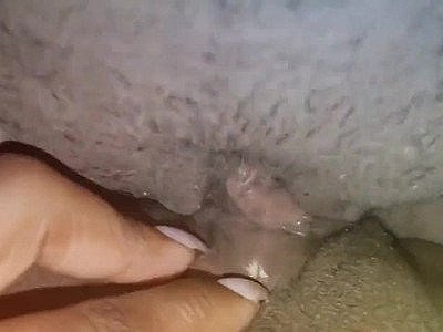 Filles se cisaillant les unes les autres (Gros plan)