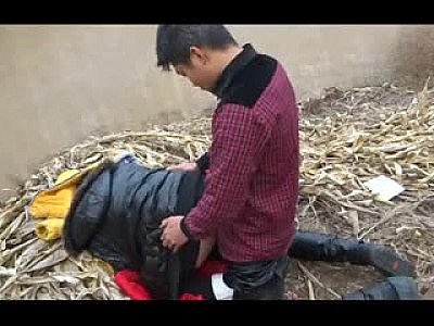 chinese teen in public3