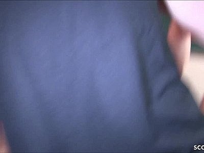 Femme aux yeux bandés surprise par son mari avec une énorme bite noire 1080p