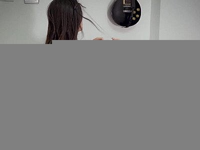 Deux lesbiennes geek et excitées s'enculent passionnément.