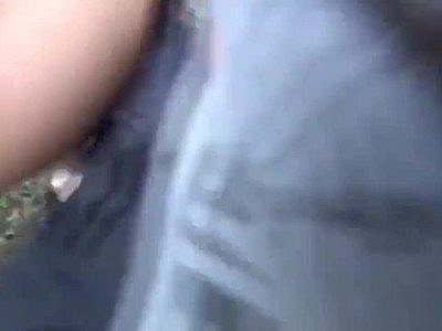 Une étudiante maigrichonne utilisée à fond par un étranger chanceux.