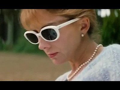 Une femme trompe un criminel