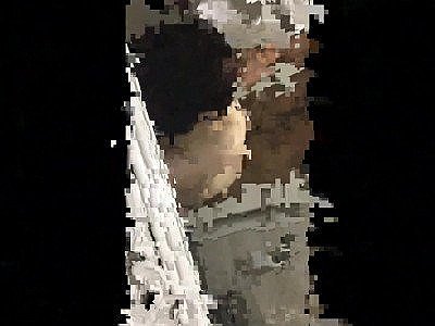 Turbaned Hamideyi baise Turbaned Hamide contre la fenêtre Turk Sikis