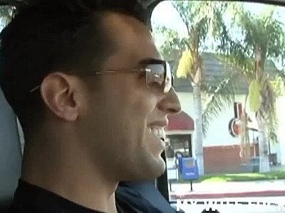 Regarder ma femme Mia baiser un étranger 720p