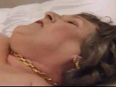 LIBBY TALKS AND PERFORMS