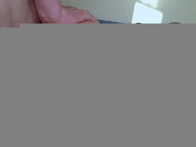 Un joli petit arabe percé par un ami