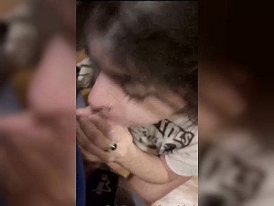 Mia gives roommate a BJ