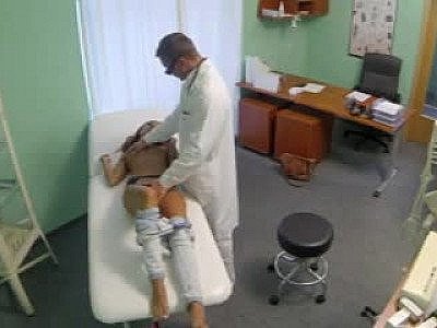 Shaped brunette babe likes to fuck her doctor