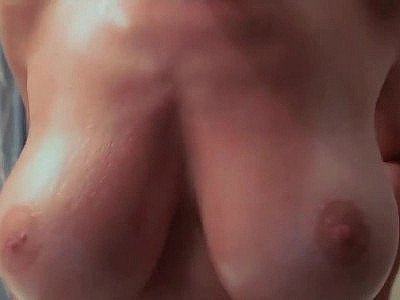 Montrer mes gros nichons