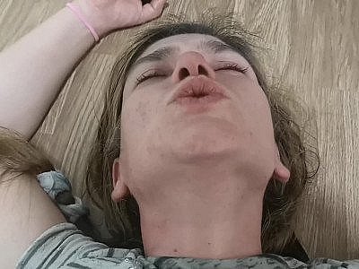 Je voulais plus : Vidéo porno HD gratuite : Chatte serrée 3a -