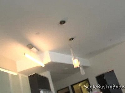 Massage Therapist Lexi Summers Sucking Fucking Client BBW