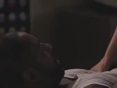 Scènes de cul entre femmes blanches et hommes noirs au cinéma