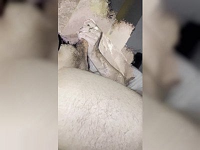 Une petite amie qui fait une fellation