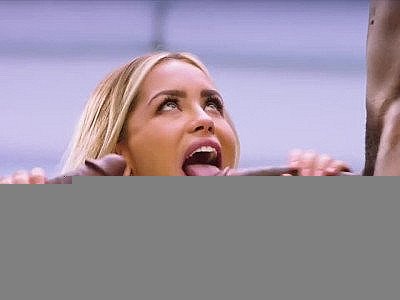 BLACKED Elle a eu deux BBC pour le prix d'une.