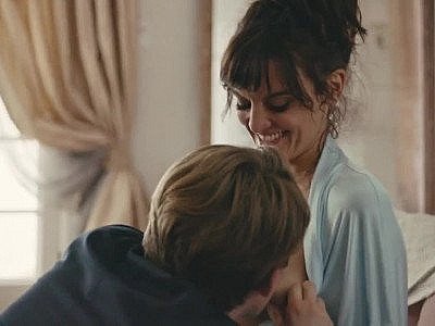 Frankie Shaw - ''SMILF'' s1e02