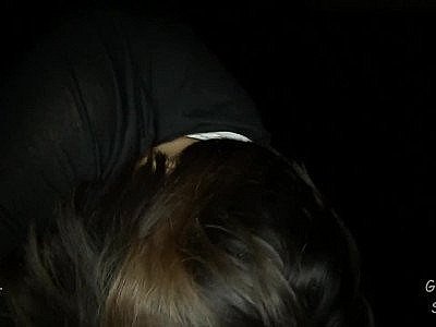 Une amatrice suce des queues, avale et se fait prendre en levrette