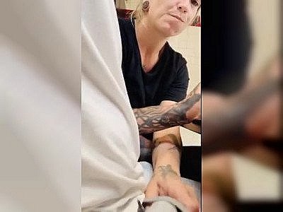 Handjob in waffle house