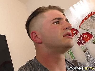 La milf Cherie DeVille partage une bite black avec Liza Rowe