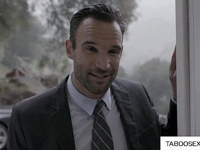 La femme laitière blonde qui trompe 720p