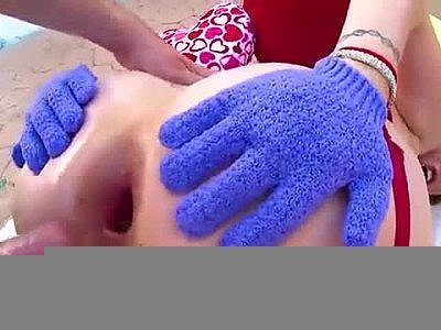 Breathtaking peach shows big bum and gets ass hole shag