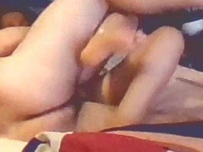 L'orgasme de la petite amie