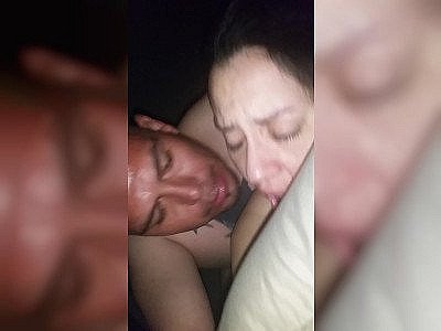 Un consultant en vente baise la belle par derrière