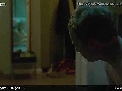 Julia Jentsch, chatte poilue et vidéo de sexe torride