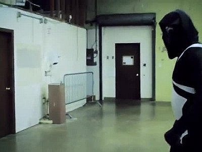 Redwing peut être traduit en français par 