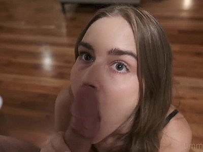 Hot morning blowjob after the party